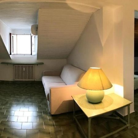 Appartamento La Mansarda Lecco Bagian luar foto