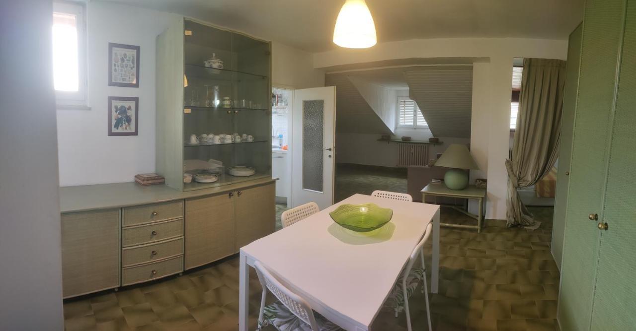 Appartamento La Mansarda Lecco Bagian luar foto