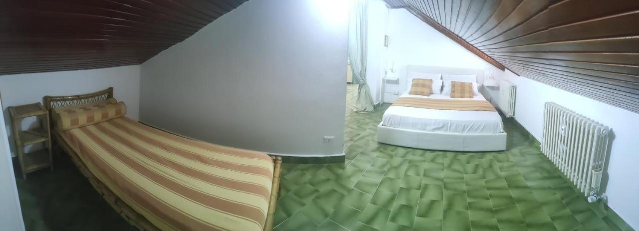 Appartamento La Mansarda Lecco Bagian luar foto